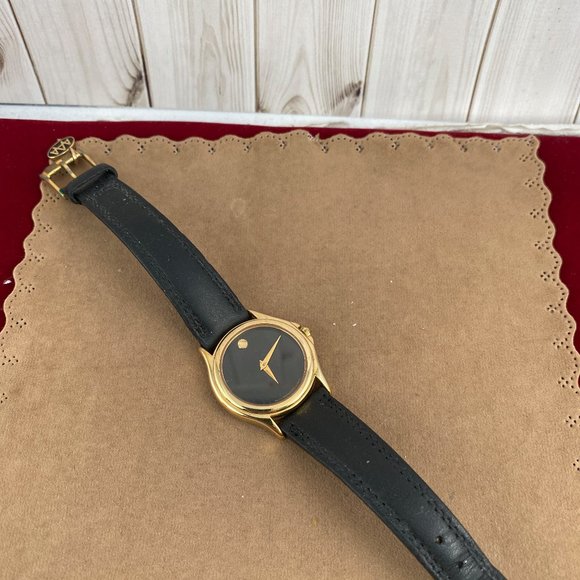 Vintage Movado Museum Gold Dot Swiss Quality Gold Watch Sapphire Crystal - Picture 3 of 7